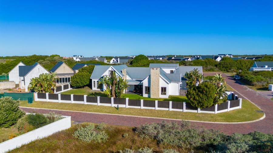 4 Bedroom Property for Sale in St Francis Links Eastern Cape